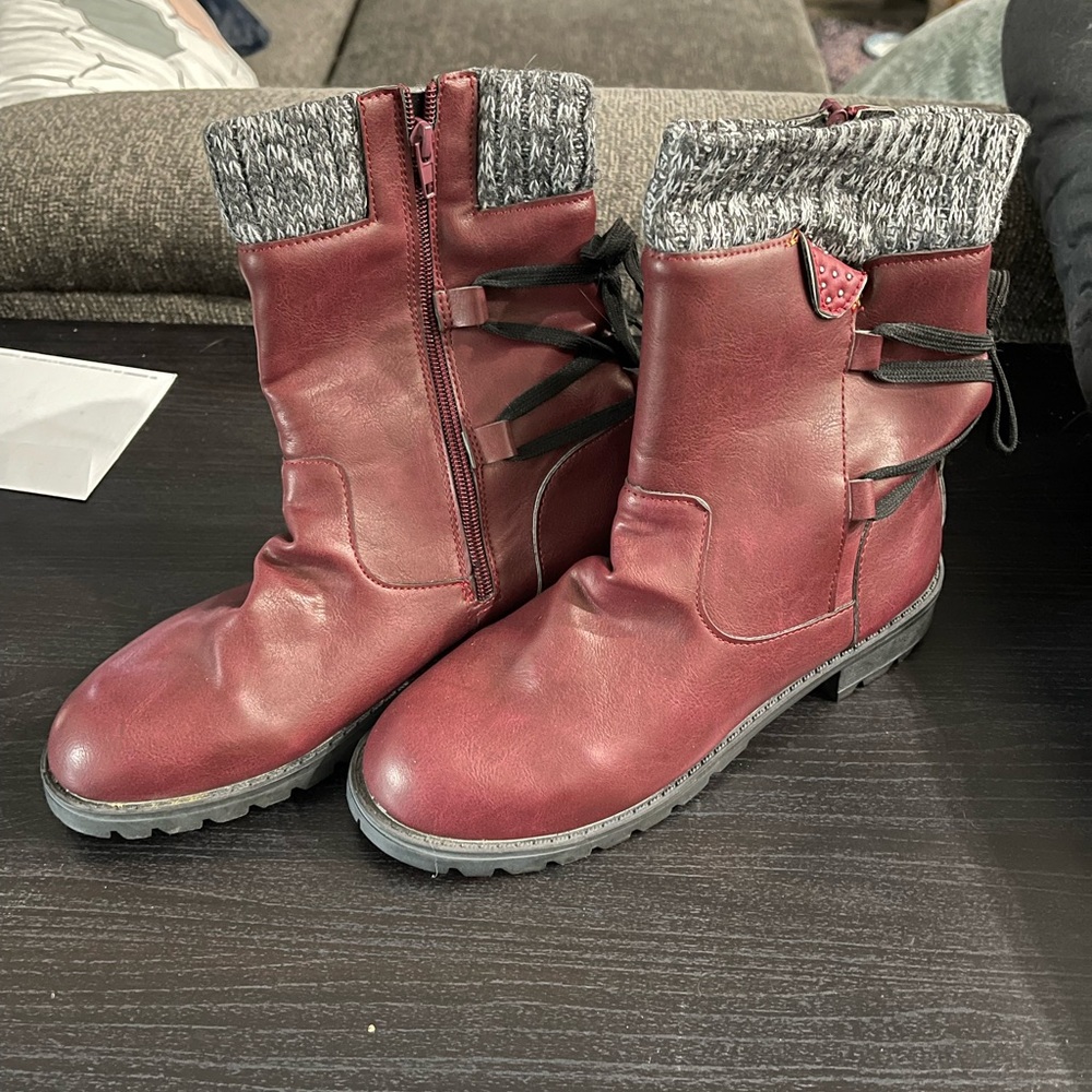 Red zipper boots size 41